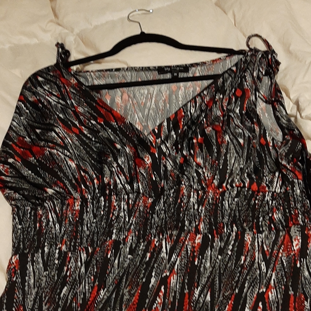 Beautiful red & black long dress size 2x